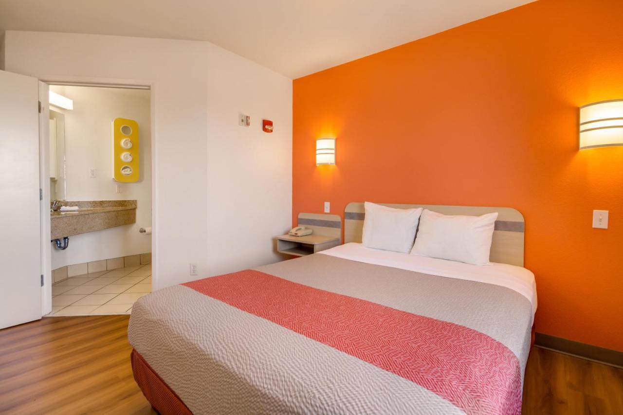 Motel 6-Lemoore, Ca Екстер'єр фото