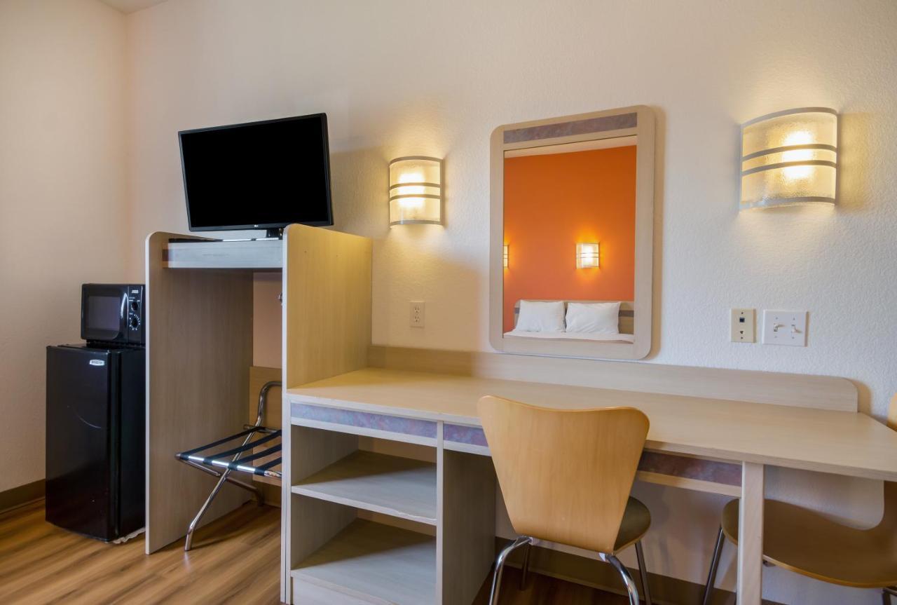 Motel 6-Lemoore, Ca Екстер'єр фото