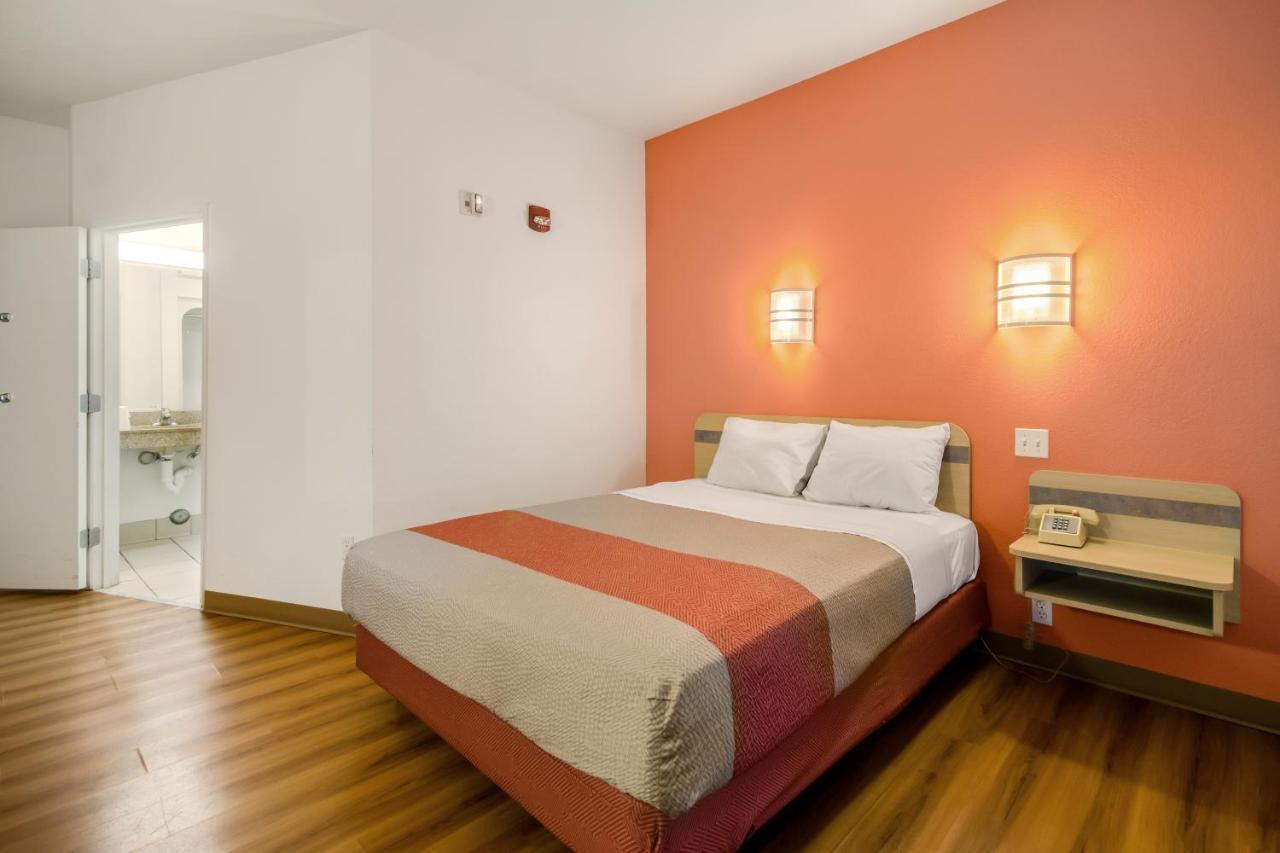 Motel 6-Lemoore, Ca Екстер'єр фото