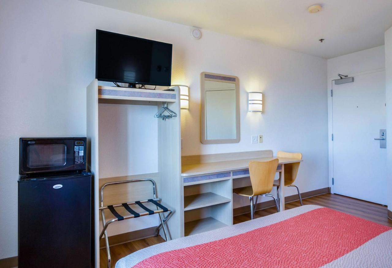 Motel 6-Lemoore, Ca Екстер'єр фото